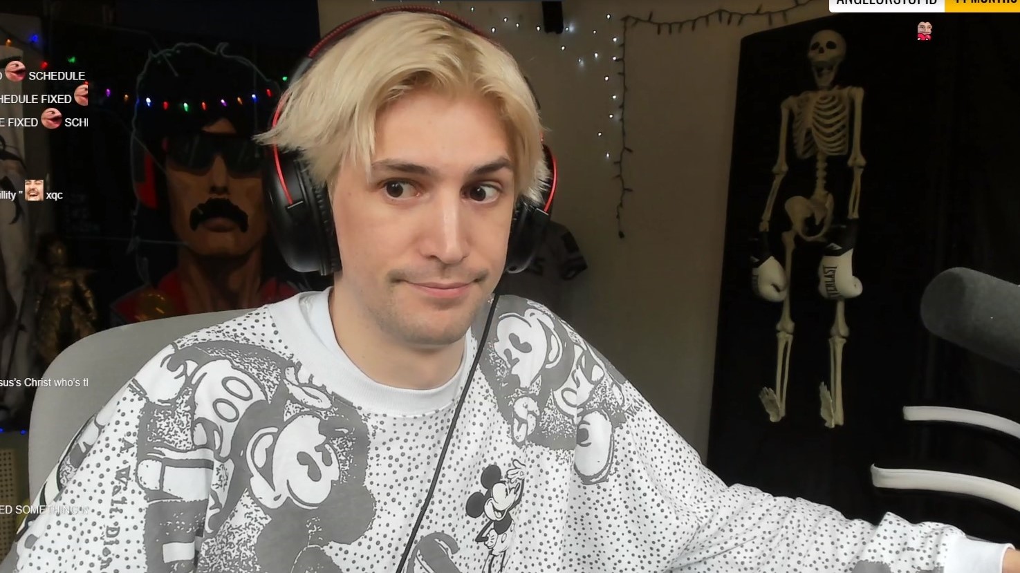 xQc va nel panico dopo aver fatto trapelare i DM 65
