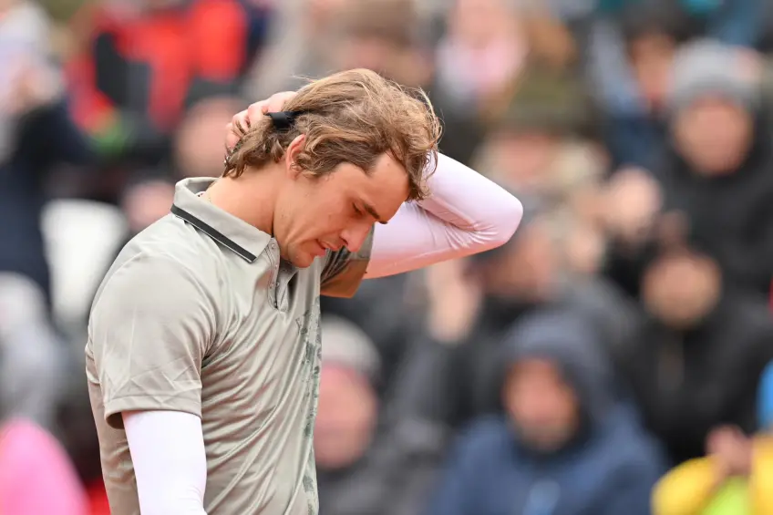 zverev e sfiduciato sto cercando di tornare in forma non e divertente per me 25